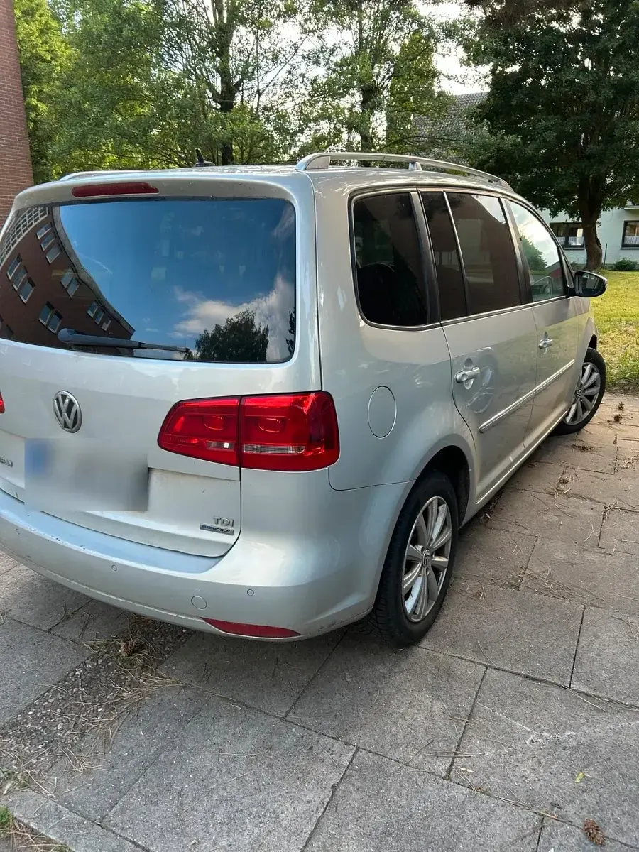 Gebraucht VW Touran 105 PS (77 kW) 2010 Silber Van / Kleinbus
