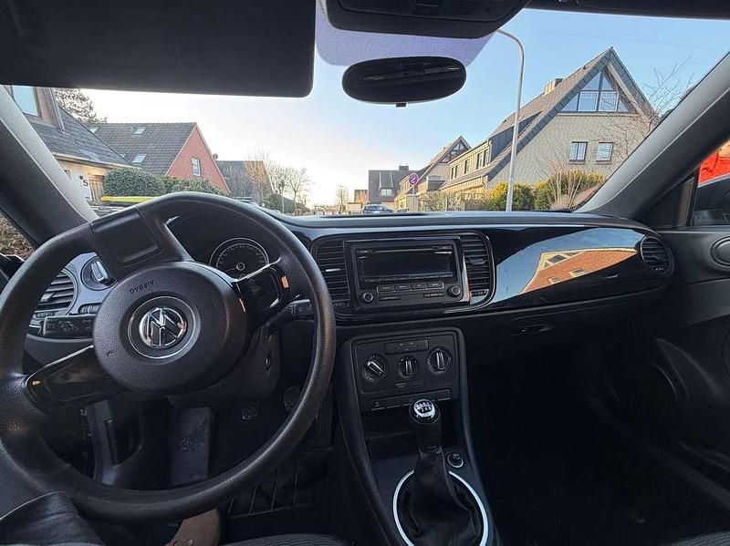 Gebraucht VW Beetle Cabriolet Design 105 PS (77 kW) 2014 Schwarz Cabrio