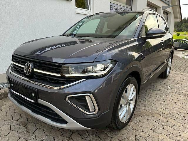 Gebraucht VW T-Cross Life 150 PS (110 kW) 2022 Andere farbe SUV