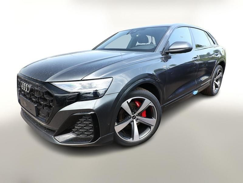Grau Neu 2024 Audi Q8 Comfort SUV | 81.988 € - Bild 1/4