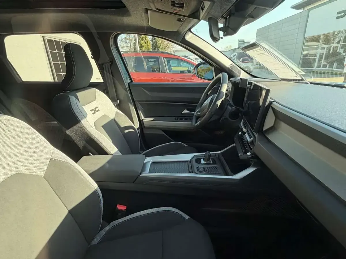 Neu Dacia Bigster Journey 155 PS (114 kW) 2026 Bleu indigo blue SUV