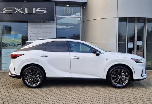 Neu Lexus RX450h+ E-FOUR F-Sport 309 PS (227 kW) 2026 Fuijiweiß glass flake SUV