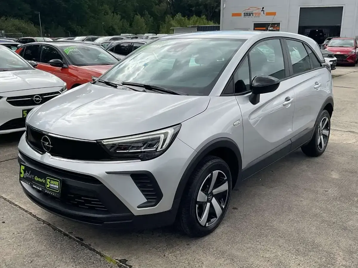 Gebraucht Opel Crossland Enjoy 131 PS (96 kW) 2024 Silber SUV