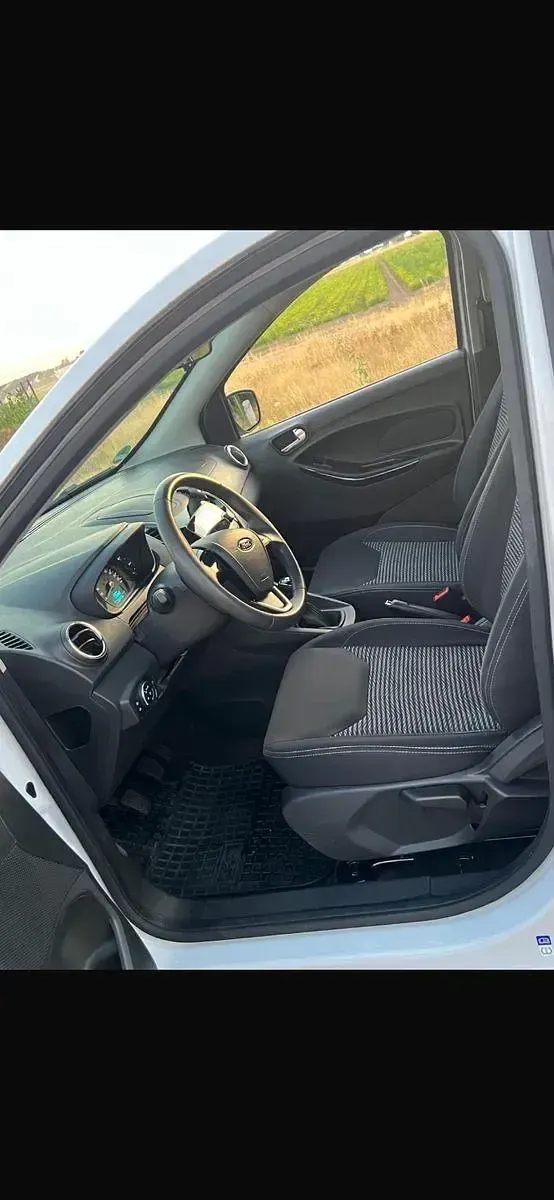 Gebraucht Ford Ka Trend 71 PS (52 kW) 2019 Weiß Limousine