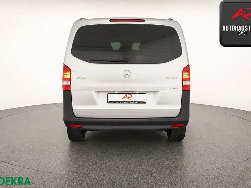 Gebraucht Mercedes Vito 136 PS (100 kW) 2021 Brillantsilber Van