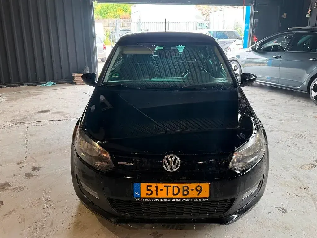 Gebraucht VW Polo 75 PS (55 kW) 2012 Schwarz Kleinwagen