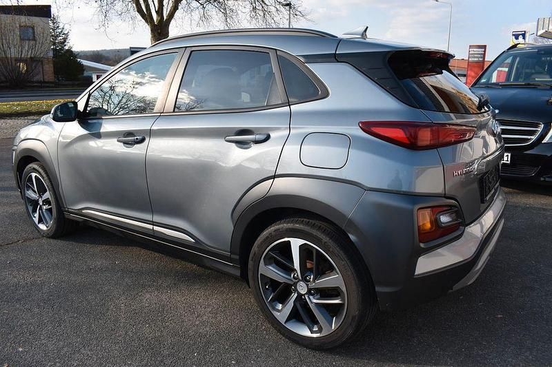 Gebraucht Hyundai Kona Style 177 PS (130 kW) 2018 Silber SUV