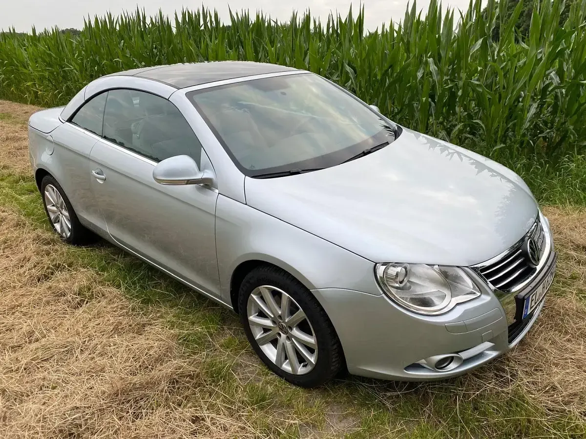 Używany VW Eos 250 KM (183 kW) 2006 Srebrny Kabriolet