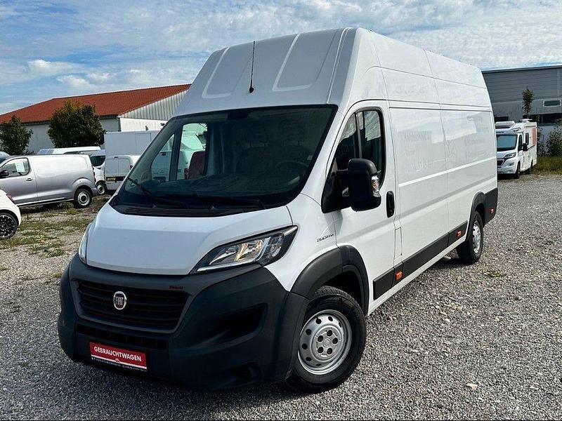 Weiß Gebraucht 2020 Fiat Ducato Van | 24.990 € (Teuer) - Bild 1/4