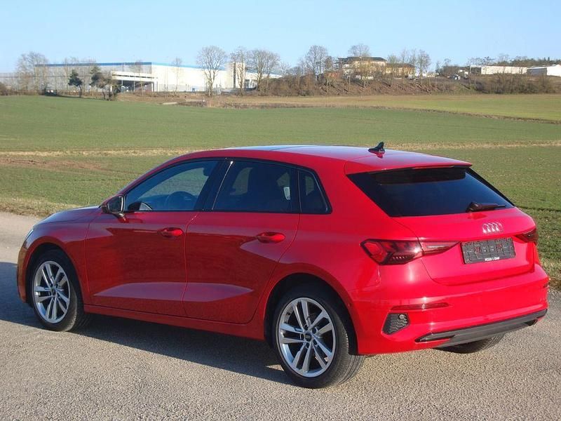 Gebraucht Audi A3 S-Line 150 PS (110 kW) 2021 Rot Limousine