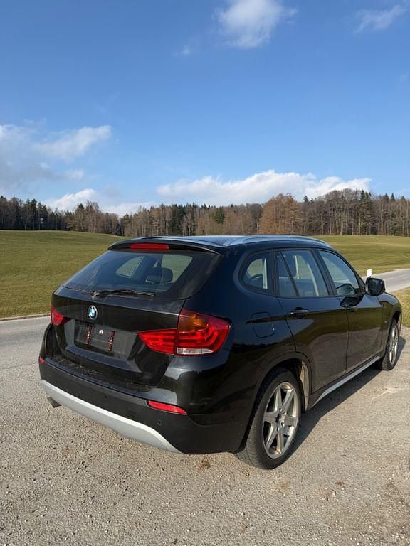 Gebraucht BMW X1 177 PS (130 kW) 2010 Schwarz SUV