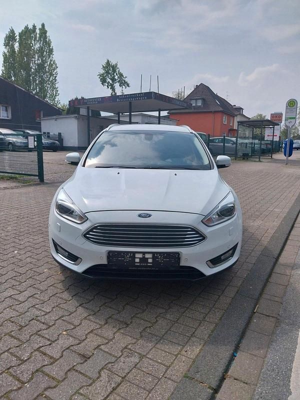 Second-hand Ford Focus Titanium 125 CP (91 kW) 2015 Alb Break