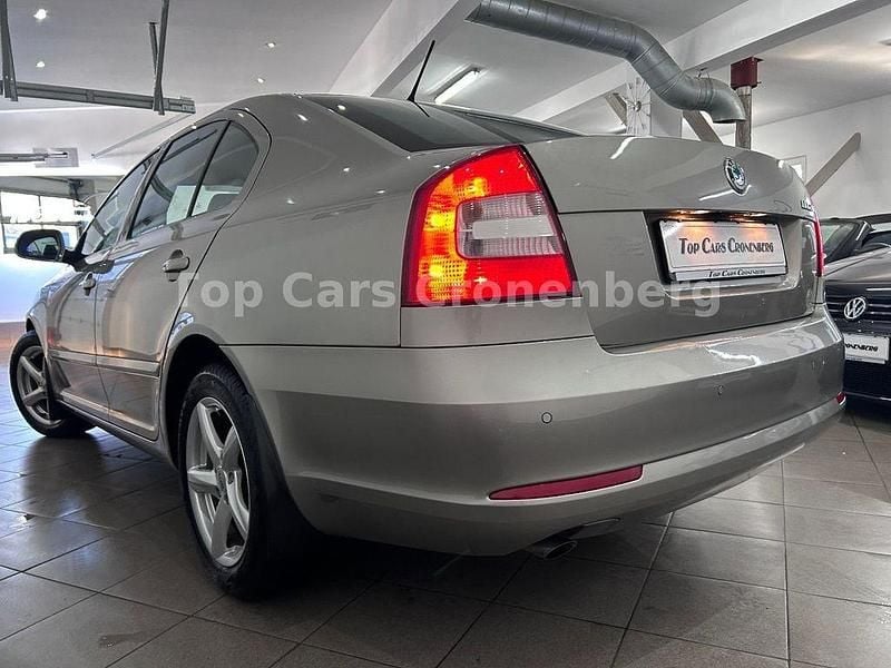 Second-hand Skoda Octavia Ambition 105 CP (77 kW) 2012 Bej Berlinǎ