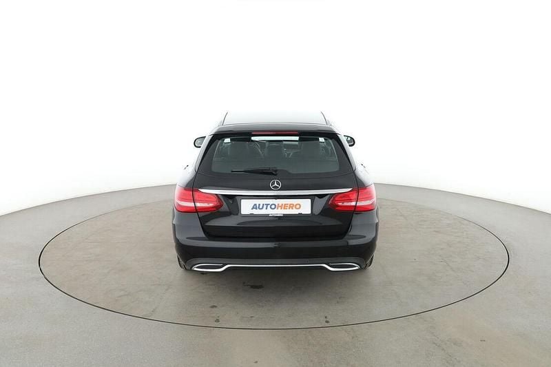 Gebraucht Mercedes C180 156 PS (114 kW) 2016 Schwarz Kombi