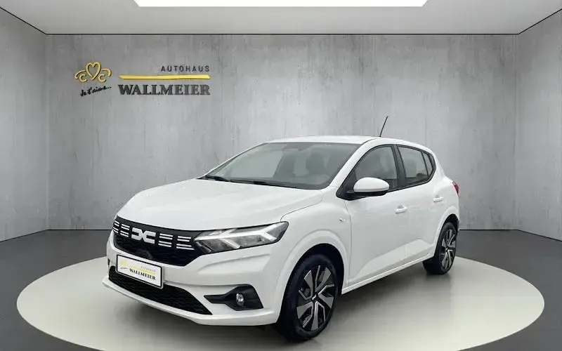Usado Dacia Sandero Expression 101 CV (74 kW) 2025 Blanco Berlina