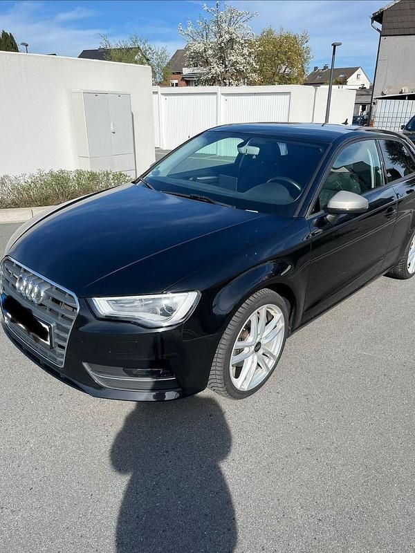 Gebraucht Audi A3 Ambiente 150 PS (110 kW) 2015 Schwarz Limousine