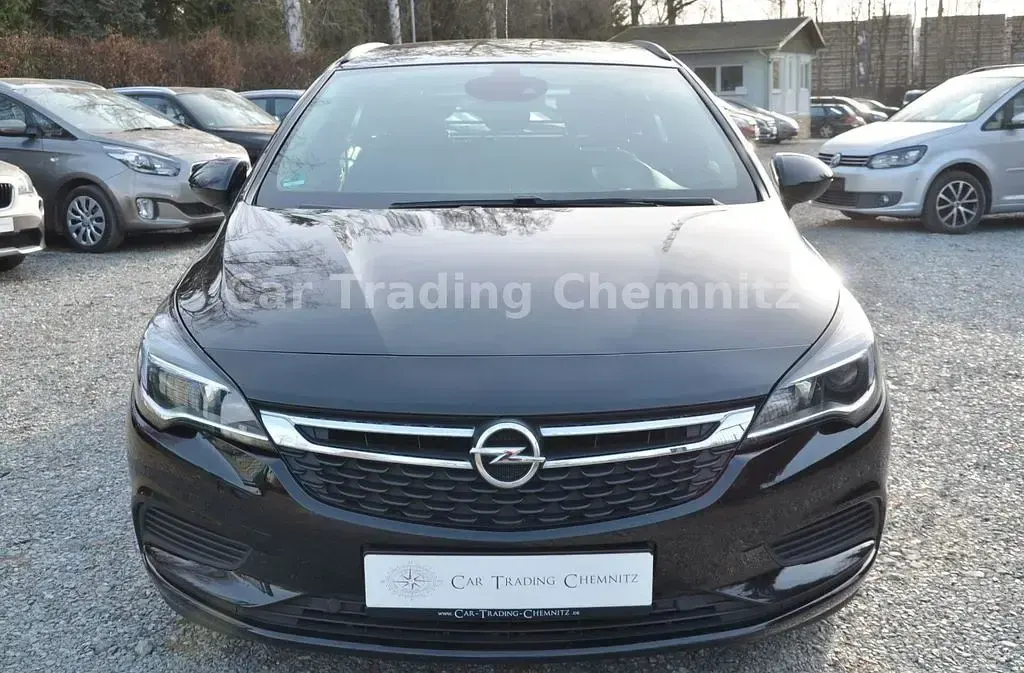 Usata Opel Astra 101 CV (74 kW) 2018 Nero Station wagon