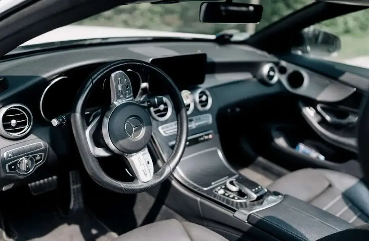 Gebraucht Mercedes C300 258 PS (189 kW) 2021 Weiß Cabrio