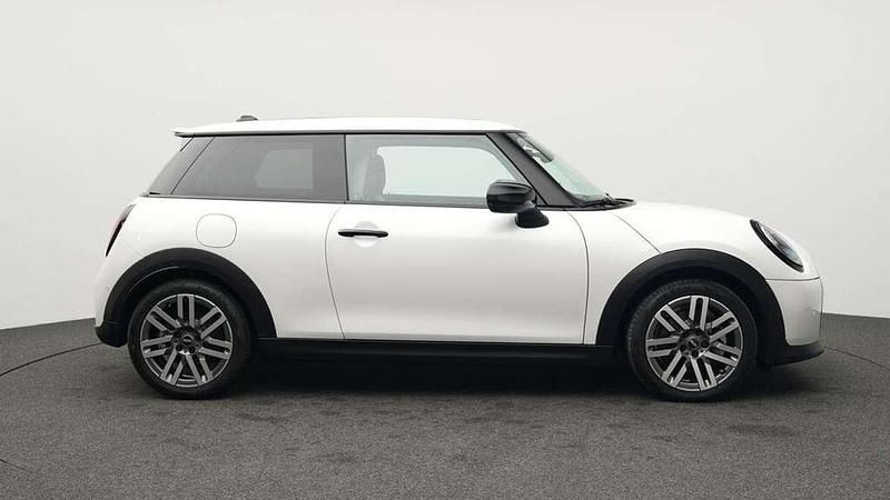 Gebraucht Mini Cooper S Classic 204 PS (150 kW) 2024 Weiß Kleinwagen