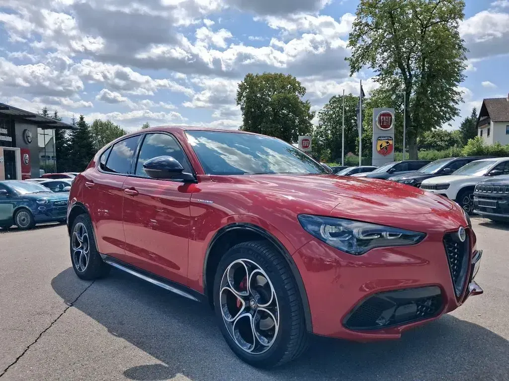 Gebraucht Alfa Romeo Stelvio Veloce 209 PS (153 kW) 2024 Rot SUV