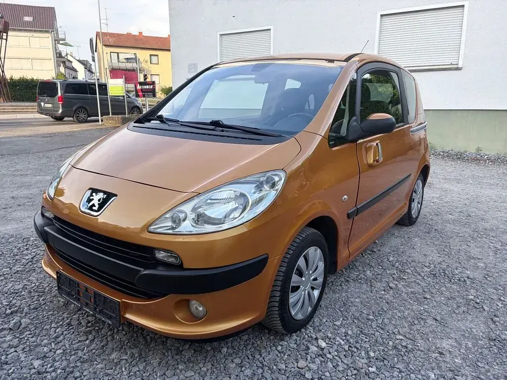 Gebraucht Peugeot 1007 Premium 73 PS (53 kW) 2007 Orange Van / Kleinbus