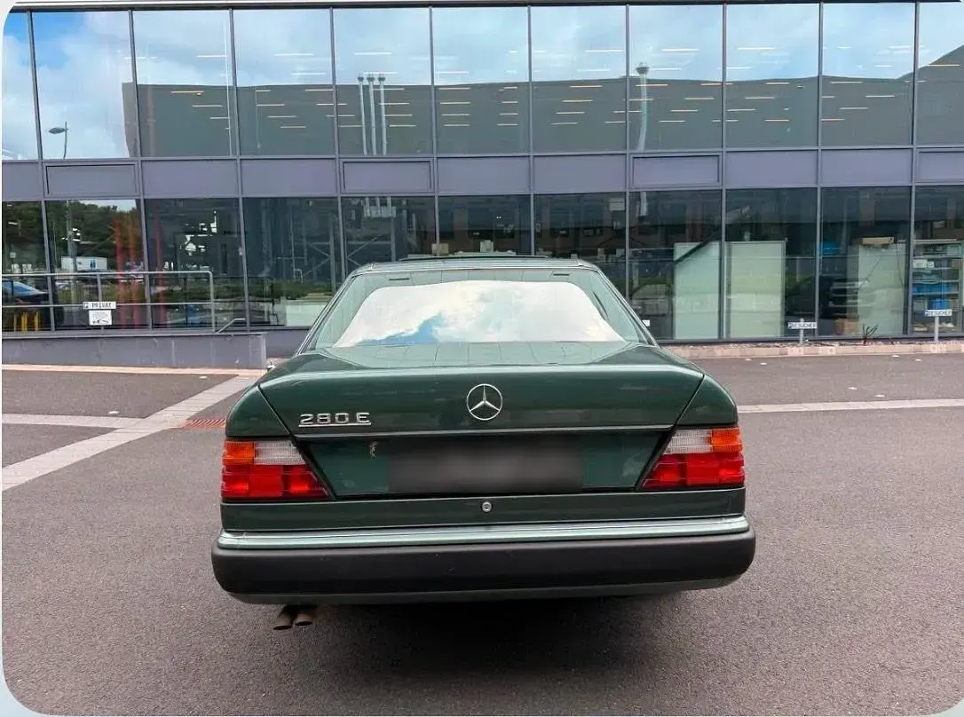 Gebraucht Mercedes E280 197 PS (144 kW) 1992 Grün Limousine