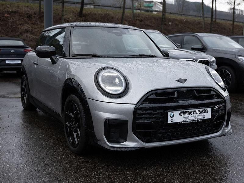 Gebraucht Mini John Cooper Works 156 PS (114 kW) 2024 Silber Kleinwagen