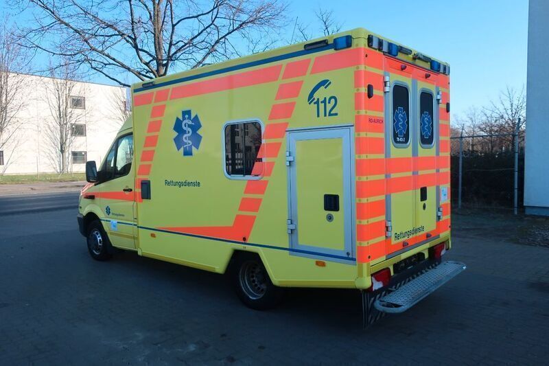 Gebraucht Mercedes Sprinter 156 PS (114 kW) 2016 Gelb Van