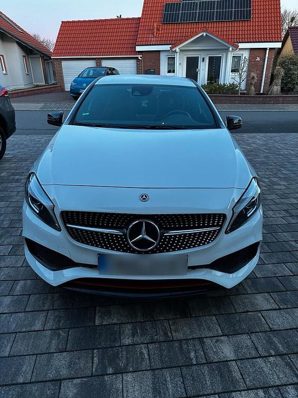 Gebraucht Mercedes A250 AMG line 218 PS (160 kW) 2017 Weiß Limousine