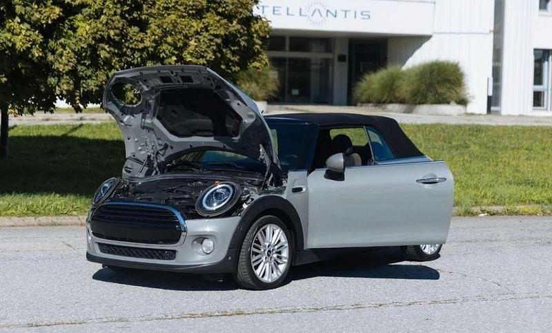 Silber Gebraucht 2018 Mini Cooper Kleinwagen | 16.500 € (Fairer Preis) - Bild 1/4