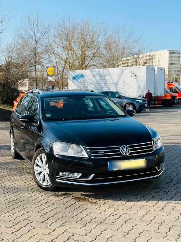 Gebraucht VW Passat 160 PS (117 kW) 2013 Schwarz Kombi