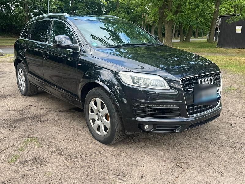 Schwarz Gebraucht 2007 Audi Q7 S-Line SUV | 11.000 € - Bild 1/4