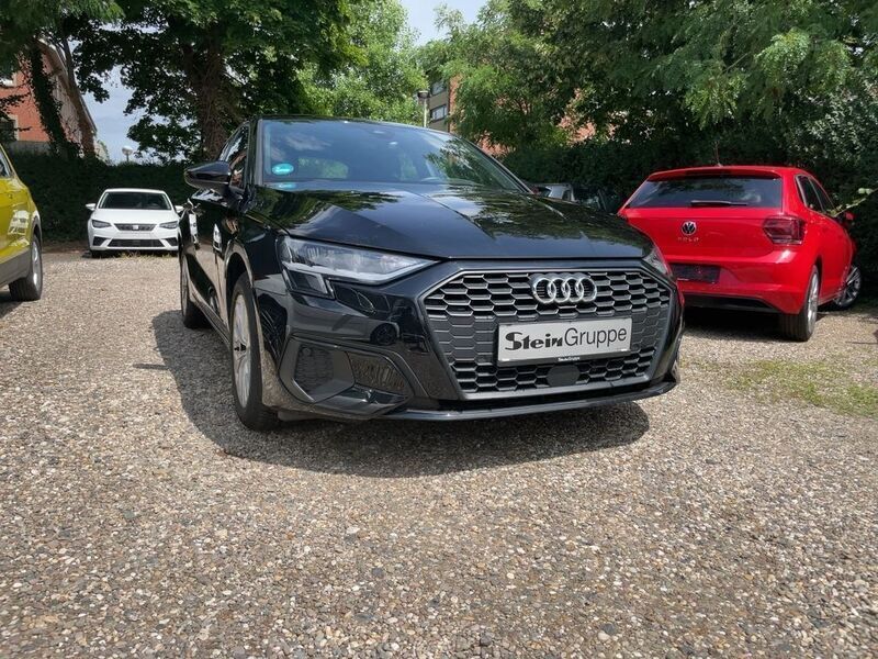 Schwarz Gebraucht 2020 Audi A3 Sportback e-tron Basis Limousine | 22.230 € (Fairer Preis) - Bild 1/4