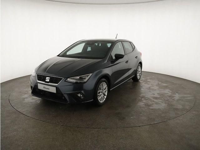 Grau Gebraucht 2024 Seat Ibiza FR Limousine | 17.960 € (Guter Preis) - Bild 1/3