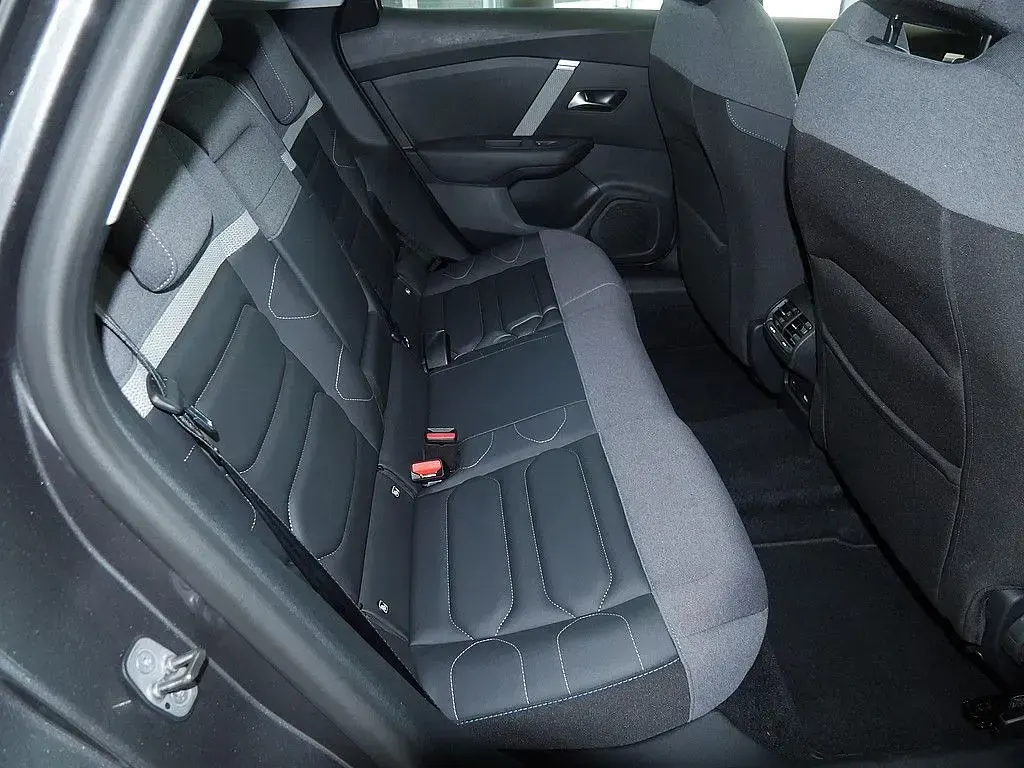 Gebraucht Citroën C4 X PureTech 131 PS (96 kW) 2024 Grau SUV