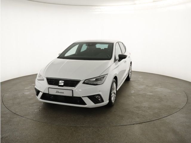 2y "nevada" weiss Gebraucht 2024 Seat Ibiza FR Limousine | 20.960 € (Fairer Preis) - Bild 1/3