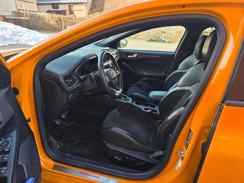 Gebraucht Ford Focus ST 280 PS (205 kW) 2019 Orange Limousine