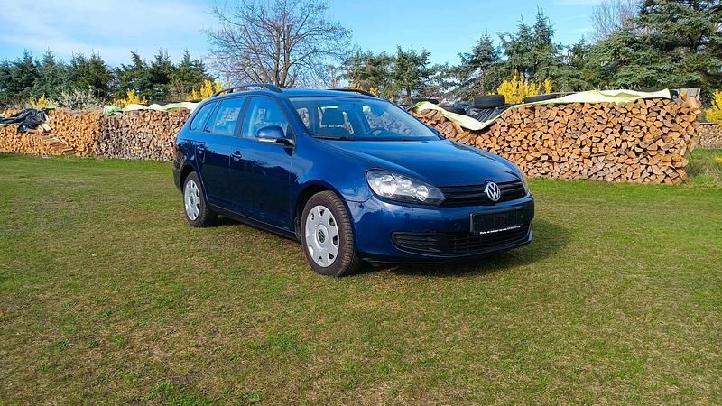 Gebraucht VW Golf VII 105 PS (77 kW) 2013 Blau Kombi