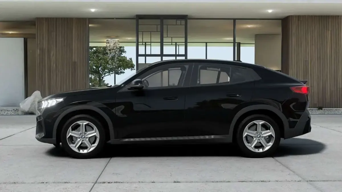 Neu BMW X2 163 PS (119 kW) 2026 Schwarz uni SUV