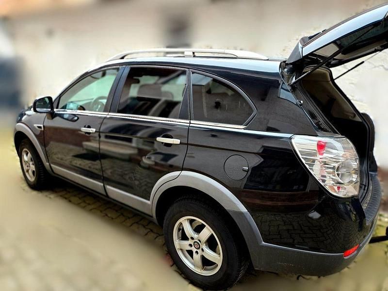 Gebraucht Chevrolet Captiva LTZ 184 PS (135 kW) 2012 Schwarz SUV