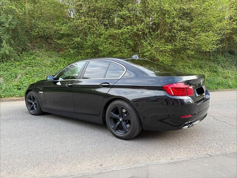Second-hand BMW 520 Performance 184 CP (135 kW) 2011 Negru Berlinǎ