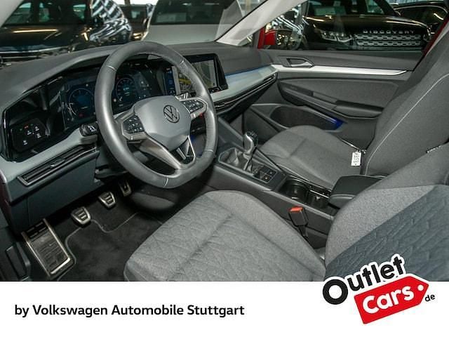 Gebraucht VW Golf VIII Move 116 PS (85 kW) 2023 Kings red metallic Kombi