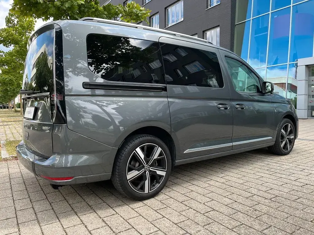 Gebraucht VW Caddy Maxi Style 122 PS (89 kW) 2022 Grau Van / Kleinbus