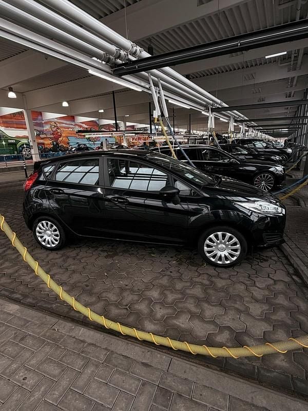 Schwarz Gebraucht 2015 Ford Fiesta Kleinwagen | 3.500 € (Superpreis) - Bild 1/4