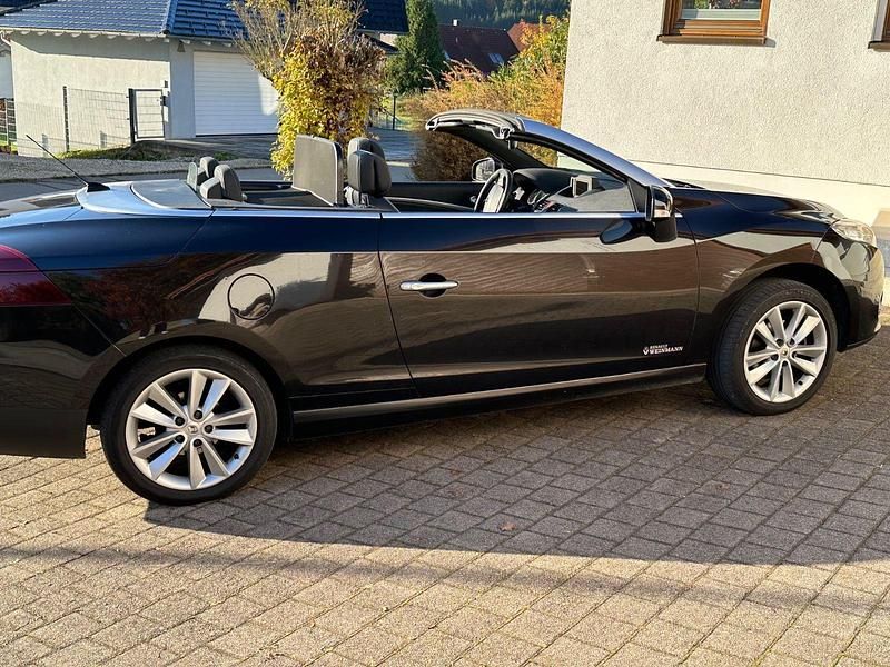 Schwarz Gebraucht 2010 Renault Mégane Cabriolet Dynamique Cabrio | 2.950 € (Superpreis) - Bild 1/4