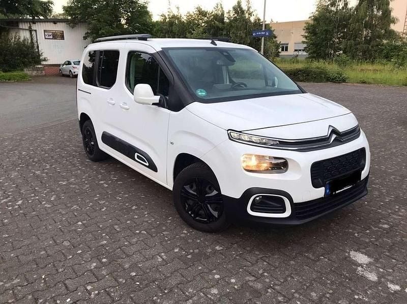 Weiß Gebraucht 2019 Citroën Berlingo Feel Van / Kleinbus | 8.000 € (Superpreis) - Bild 1/4