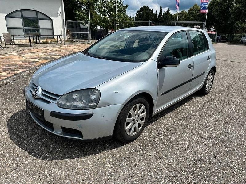 Silber Gebraucht 2004 VW Golf V Limousine | 930 € (Superpreis) - Bild 1/4