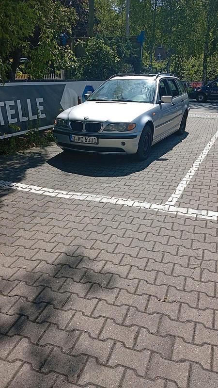 Silber Gebraucht 2005 BMW 316 Kombi | 999 € (Superpreis) - Bild 1/4
