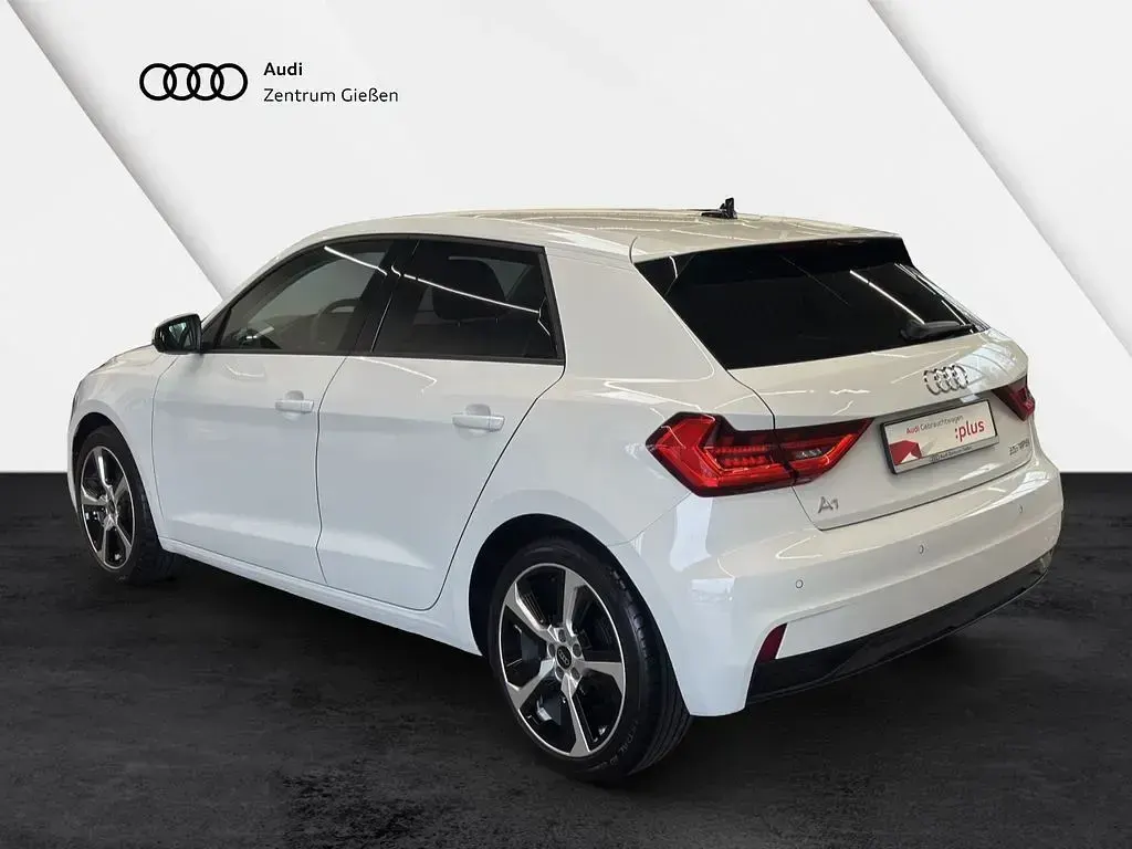 Gebraucht Audi A1 Sportback Advanced Plus 95 PS (69 kW) 2025 Gletscherweiß metallic Kleinwagen