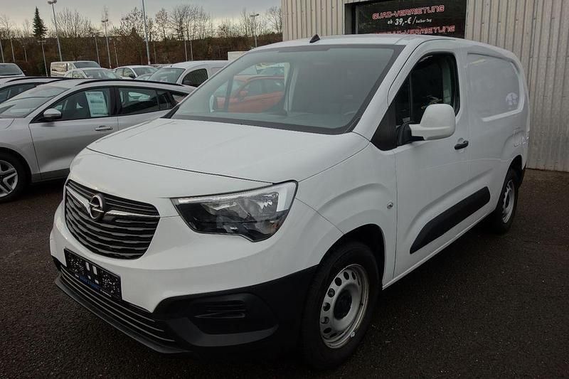 Weiß Gebraucht 2021 Opel Combo Edition Kombi | 12.880 € (Fairer Preis) - Bild 1/4